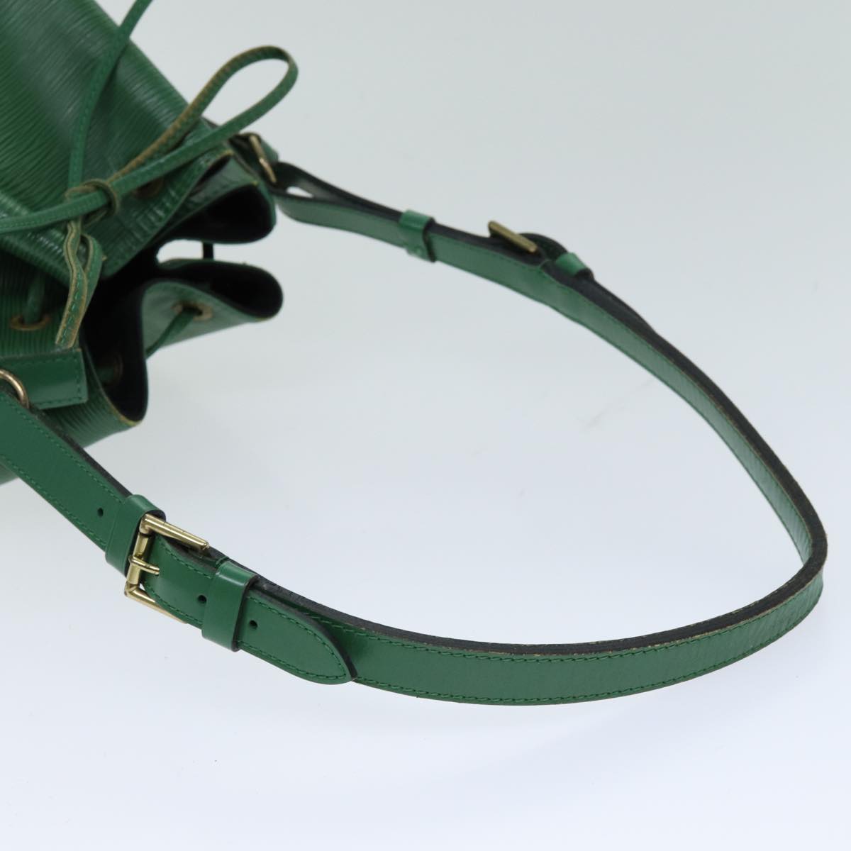 LOUIS VUITTON Epi Noe Shoulder Bag Green M44004 LV 75185