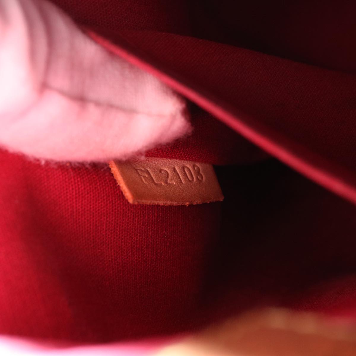 LOUIS VUITTON Monogram Vernis Alma PM Hand Bag Red Slys M90169 LV 75188
