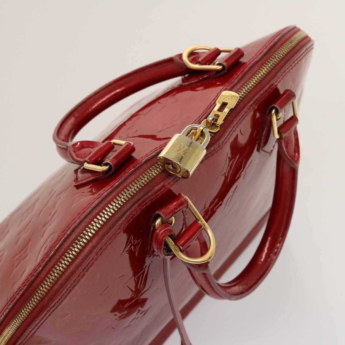 LOUIS VUITTON Monogram Vernis Alma PM Hand Bag Red Slys M90169 LV 75188