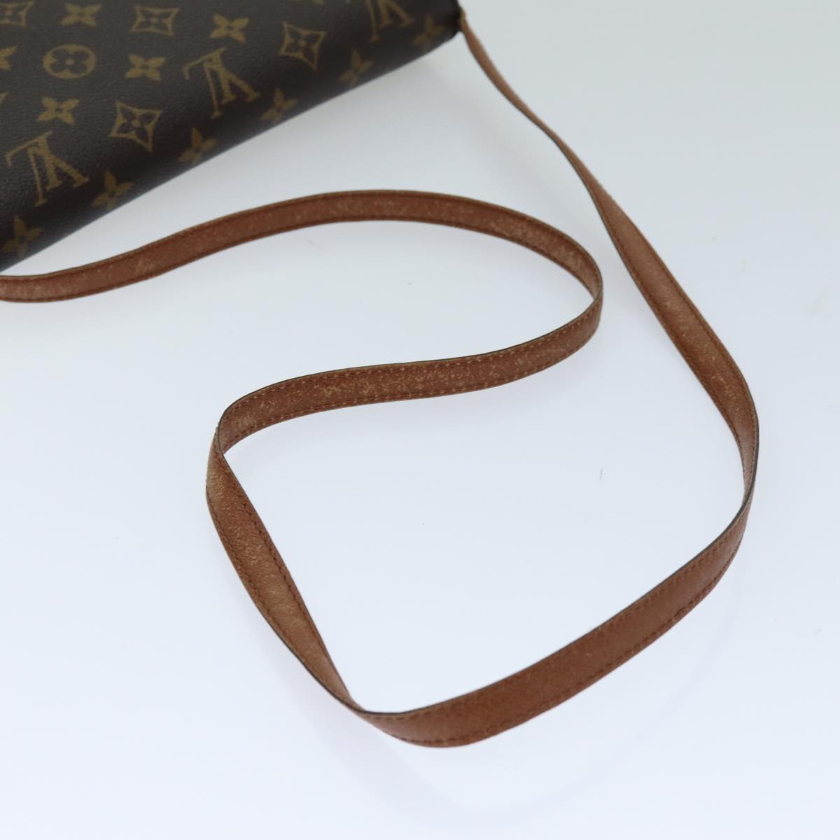 LOUIS VUITTON Monogram Bordeaux 24 Shoulder Bag M51798 LV 75245