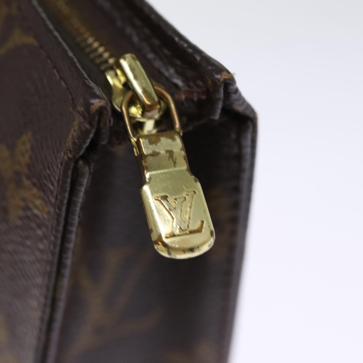 LOUIS VUITTON Monogram Poche Toilette 15 Pouch M47546 LV 75253