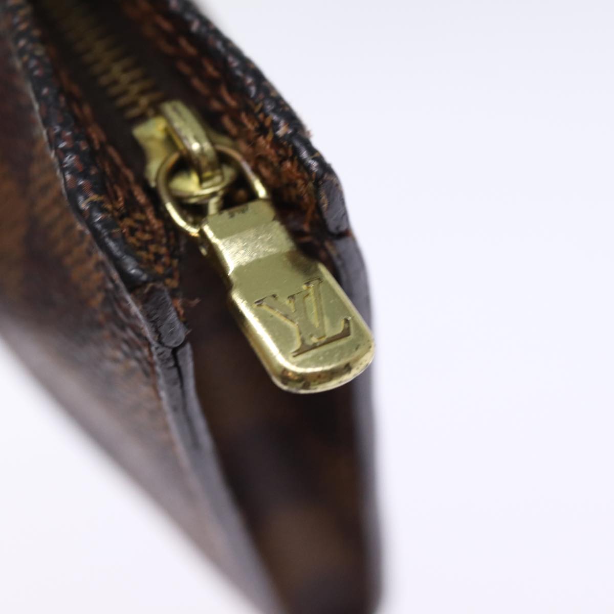 LOUIS VUITTON Damier Ebene Marais Pouch LV 75254
