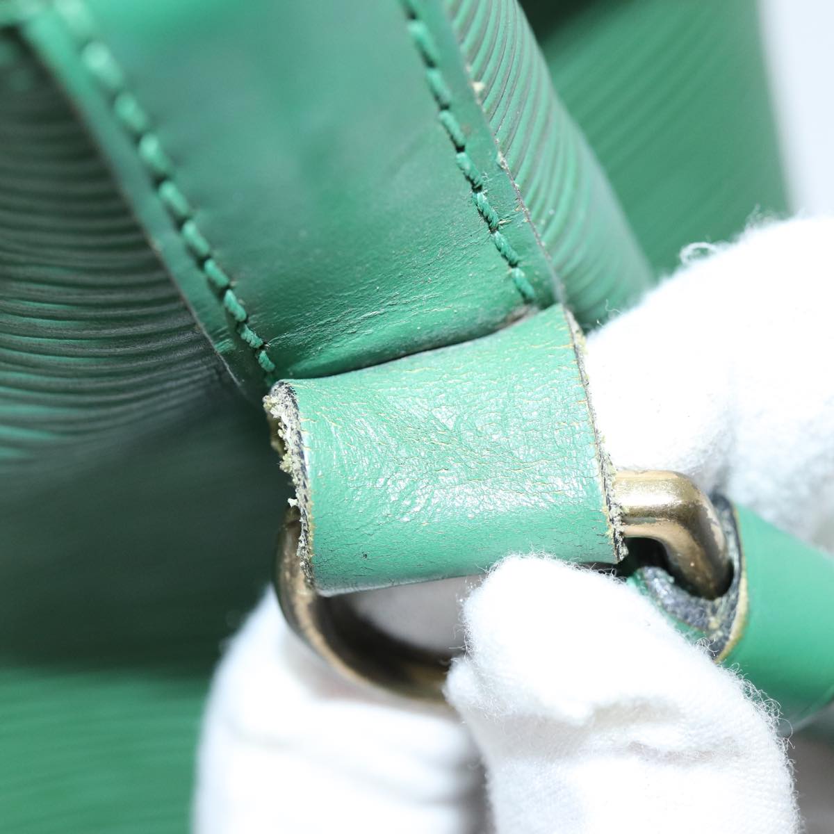 LOUIS VUITTON Epi Petit Noe Shoulder Bag Green M44104 LV 75269