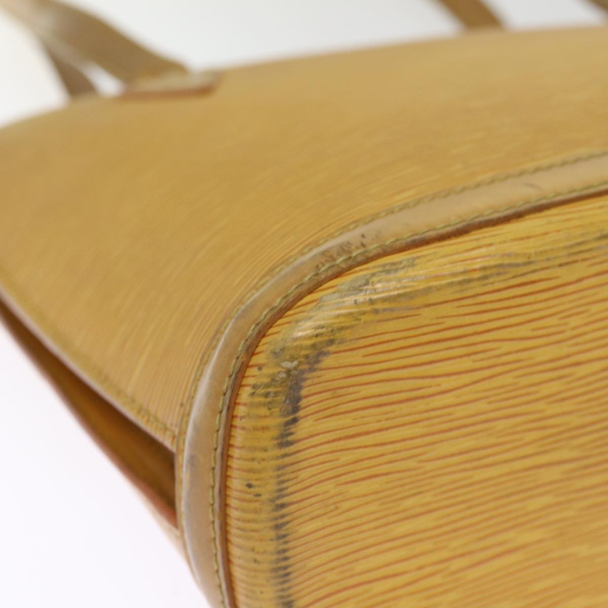 LOUIS VUITTON Epi Lussac Shoulder Bag Yellow M52289 LV 75271