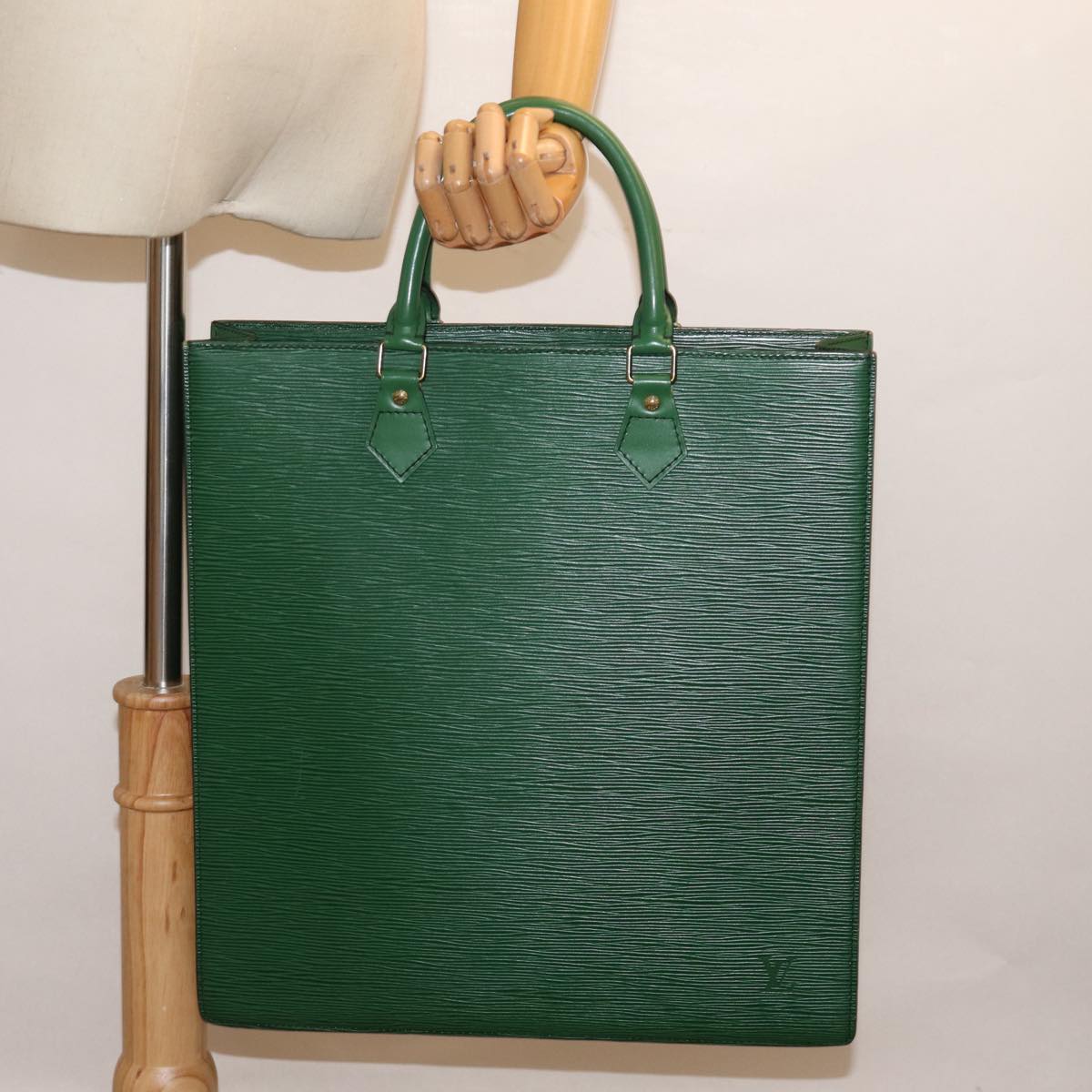 LOUIS VUITTON Epi Sac Plat Hand Bag Green M59084 LV 75274