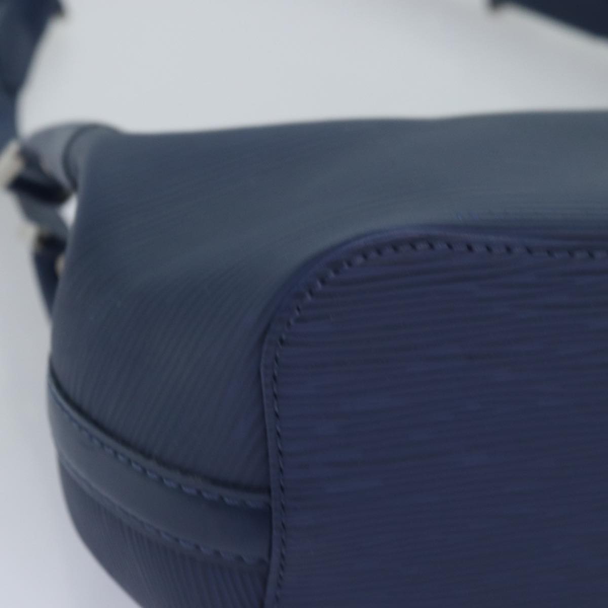 LOUIS VUITTON Epi Mandala PM Shoulder Bag Blue Myrtille M5893G LV 75385