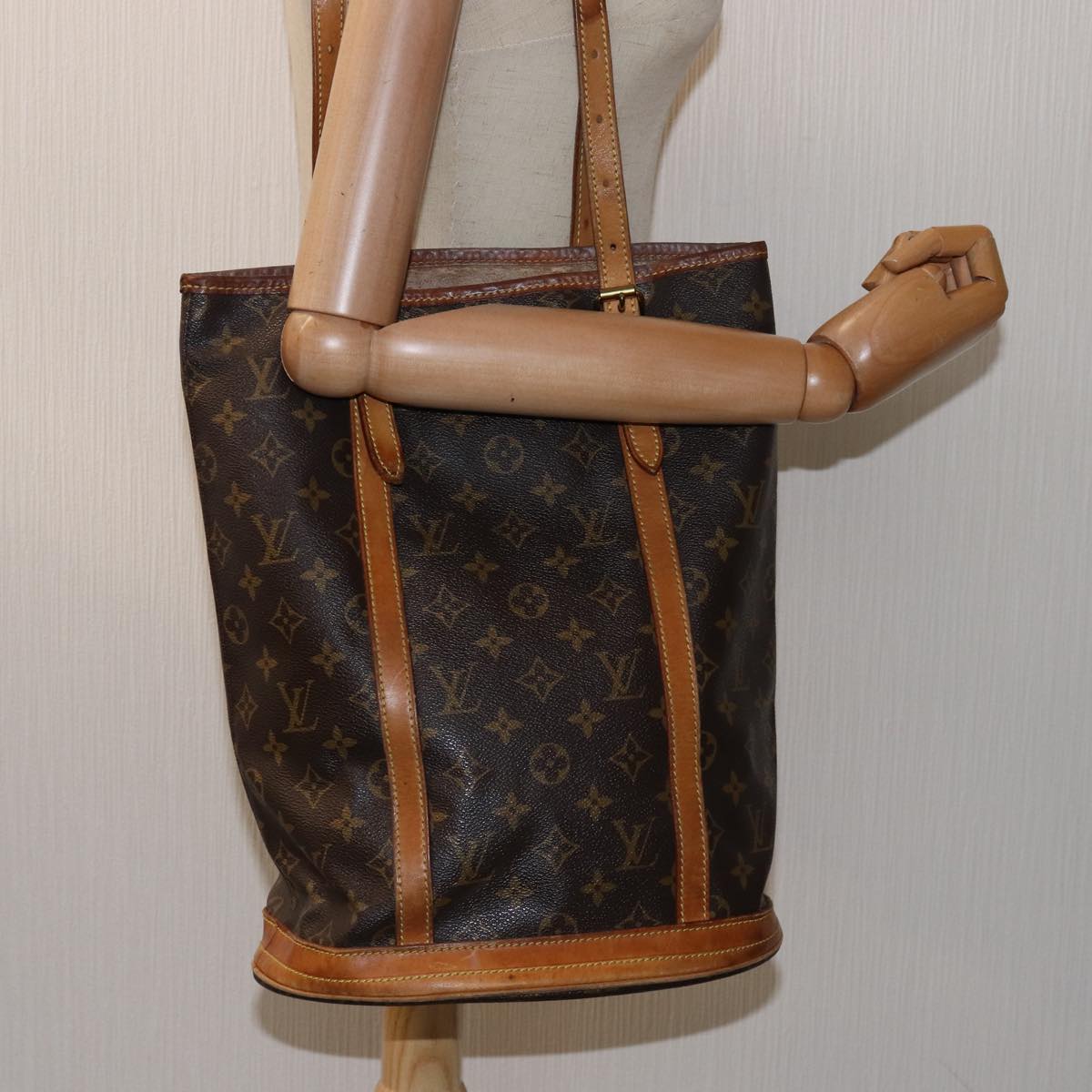 LOUIS VUITTON Monogram Bucket GM Shoulder Bag M42236 LV 75418