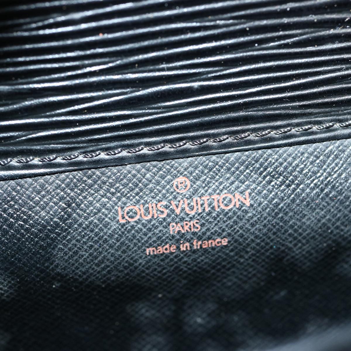 LOUIS VUITTON Epi Cartouchiere MM Shoulder Bag Black Noir M52242 LV 75460