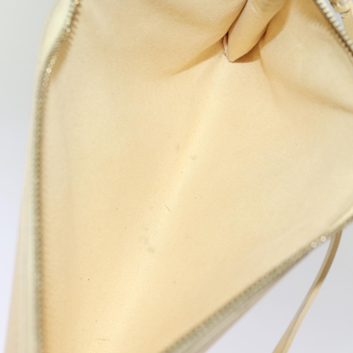 LOUIS VUITTON Epi Pochette Accessoires Pouch Vanilla M5294A LV 75461