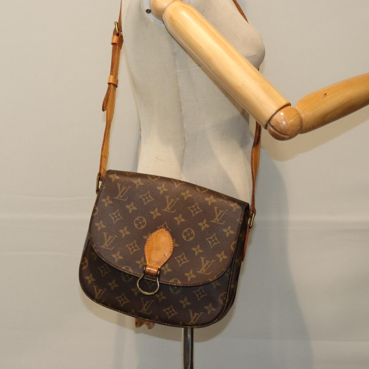LOUIS VUITTON Monogram Saint Cloud GM Shoulder Bag M51242 LV 75472