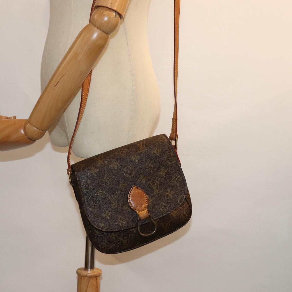 LOUIS VUITTON Monogram Saint Cloud MM Shoulder Bag Vintage M51243 LV 75473