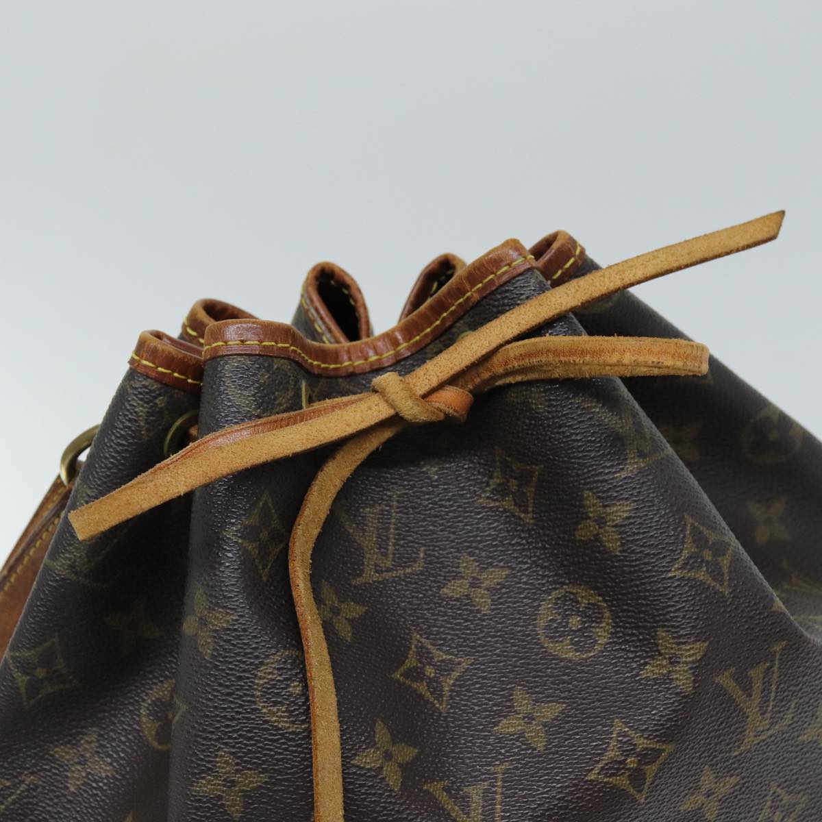 LOUIS VUITTON Monogram Noe Shoulder Bag M42224 LV 75492