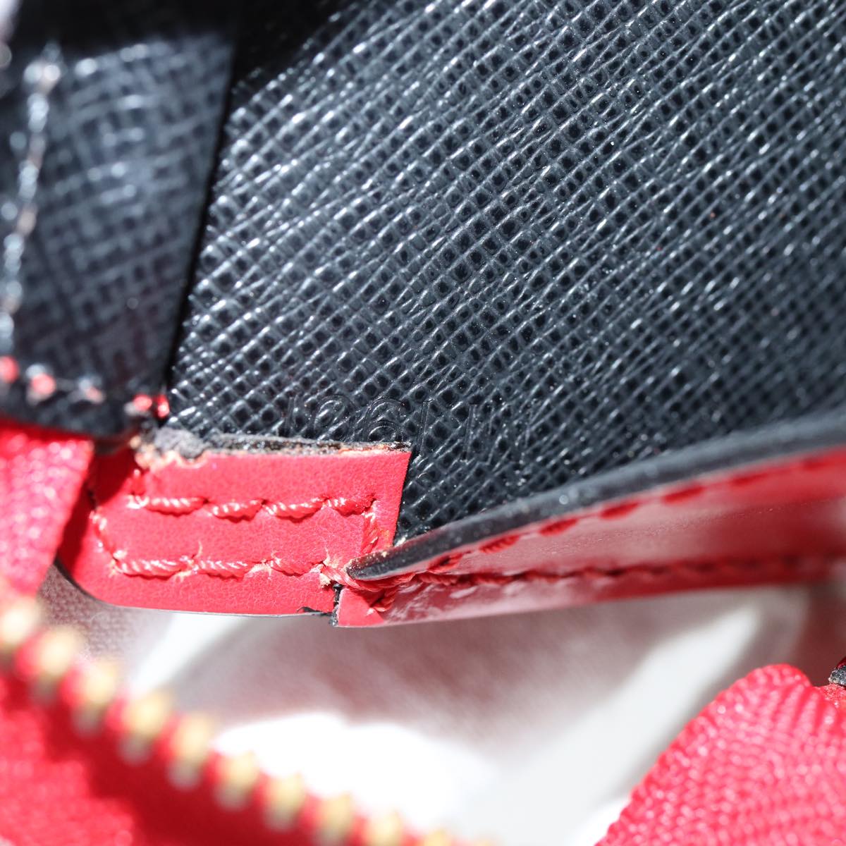 LOUIS VUITTON Epi Sac Triangle Hand Bag Red M52097 LV 75499