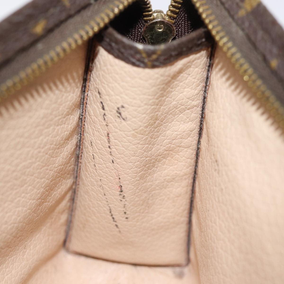 LOUIS VUITTON Monogram Poche Toilette 15 Pouch M47546 LV 75510