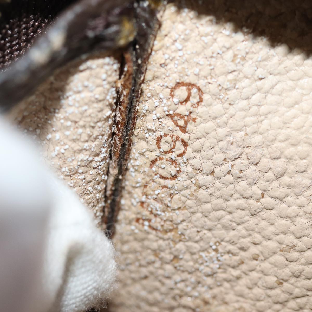 LOUIS VUITTON Monogram Poche Toilette 15 Pouch M47546 LV 75511