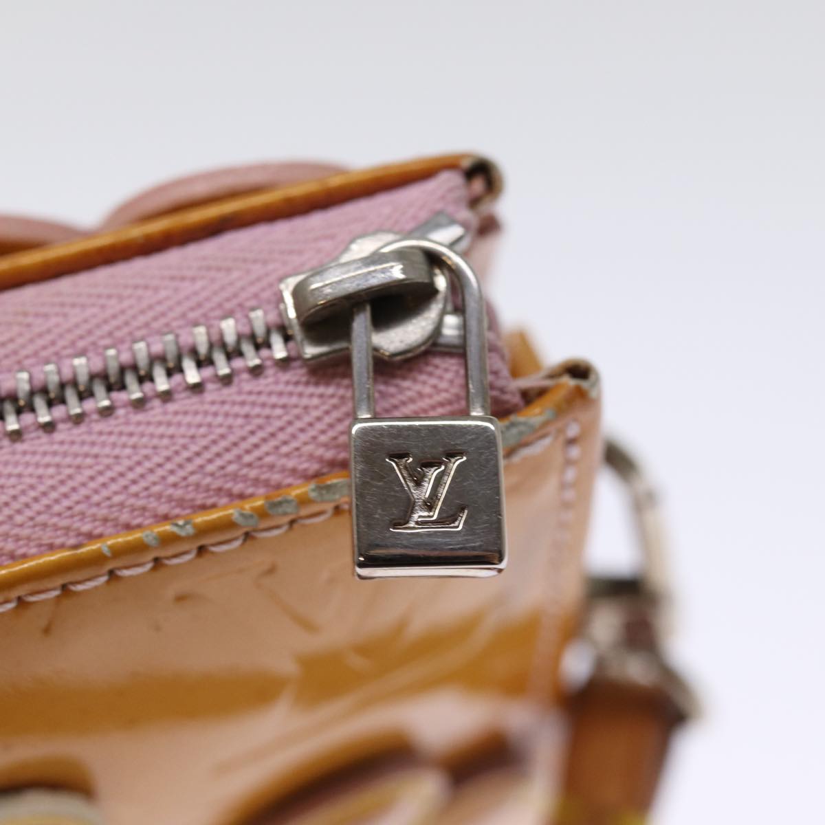 LOUIS VUITTON Monogram Vernis Flower Lexington Pouch Pink M92248 LV 75514