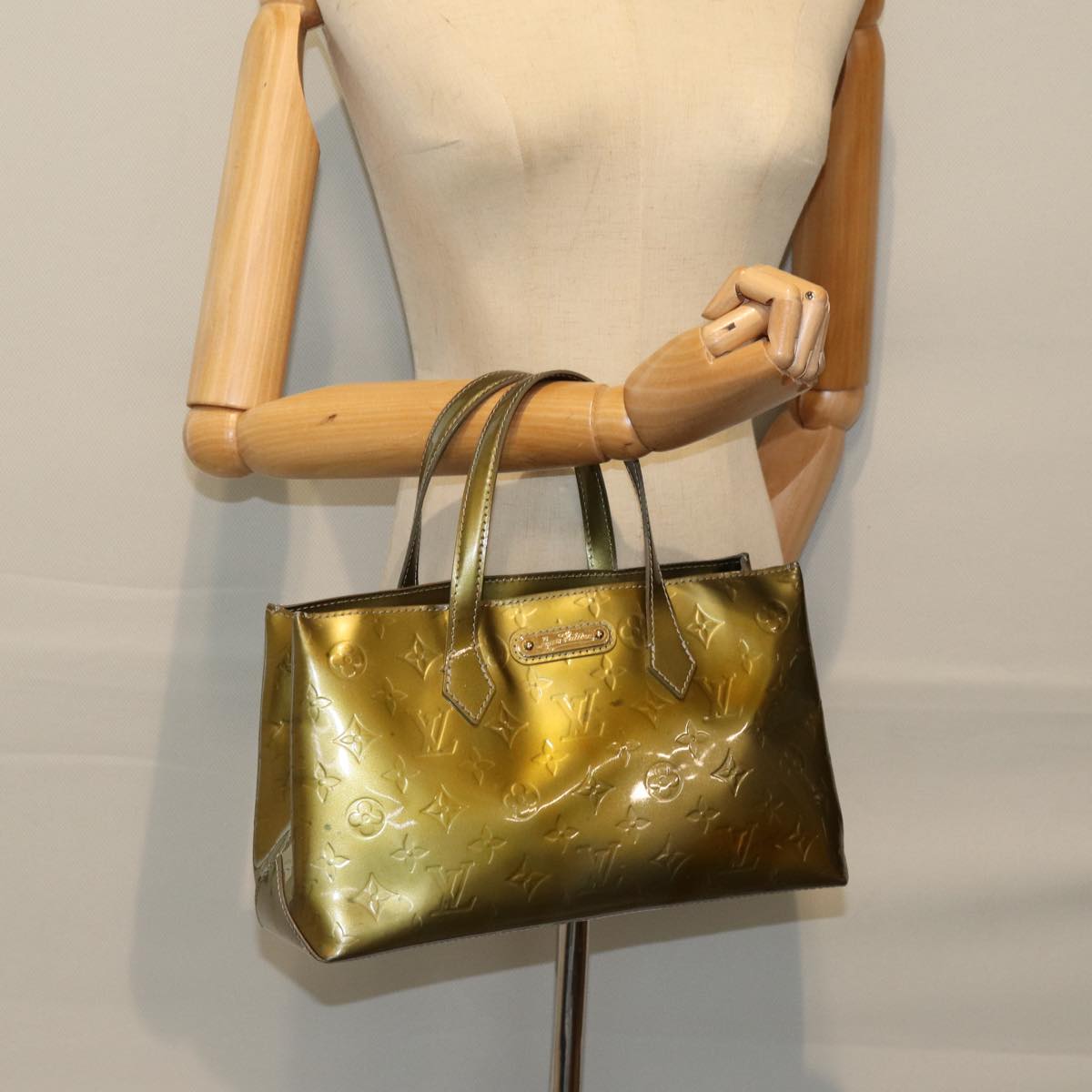 LOUIS VUITTON Monogram Vernis Wilshire PM Bag Gris Art Deco M91627 LV 75527