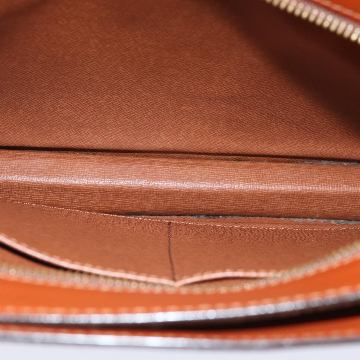 LOUIS VUITTON Epi Angian Clutch Bag Brown M52113 LV 75528