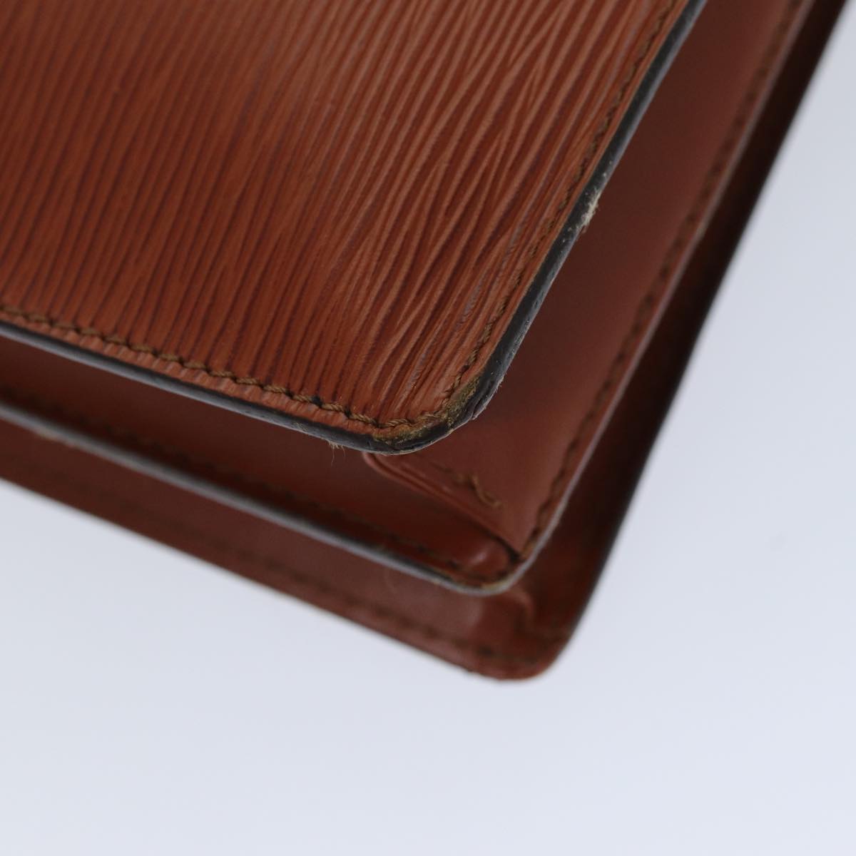 LOUIS VUITTON Epi Angian Clutch Bag Brown M52113 LV 75528