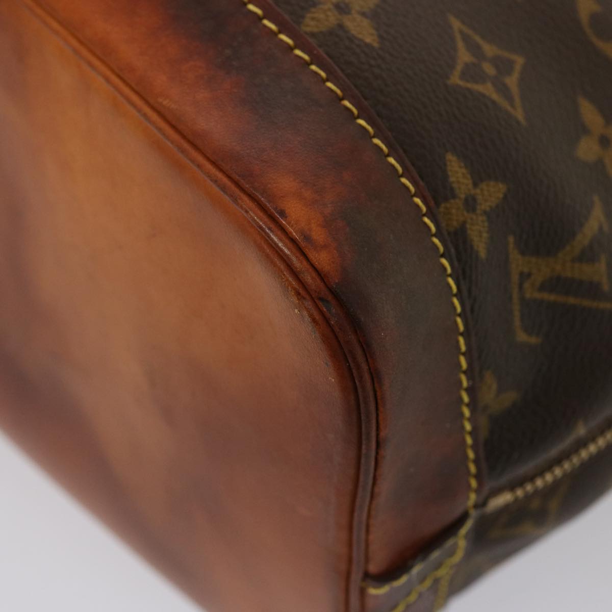 LOUIS VUITTON Monogram Alma Hand Bag M51130 LV 75675