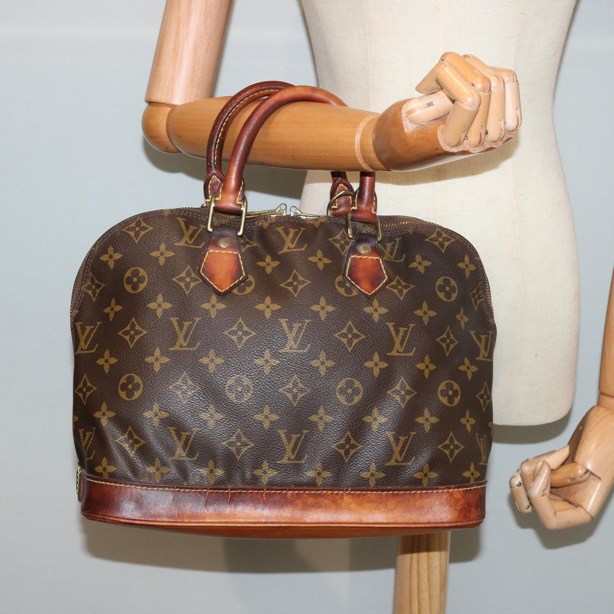 LOUIS VUITTON Monogram Alma Hand Bag M51130 LV 75675