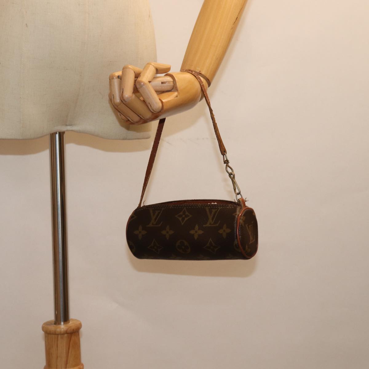 LOUIS VUITTON Monogram Papillon Pouch LV 75679