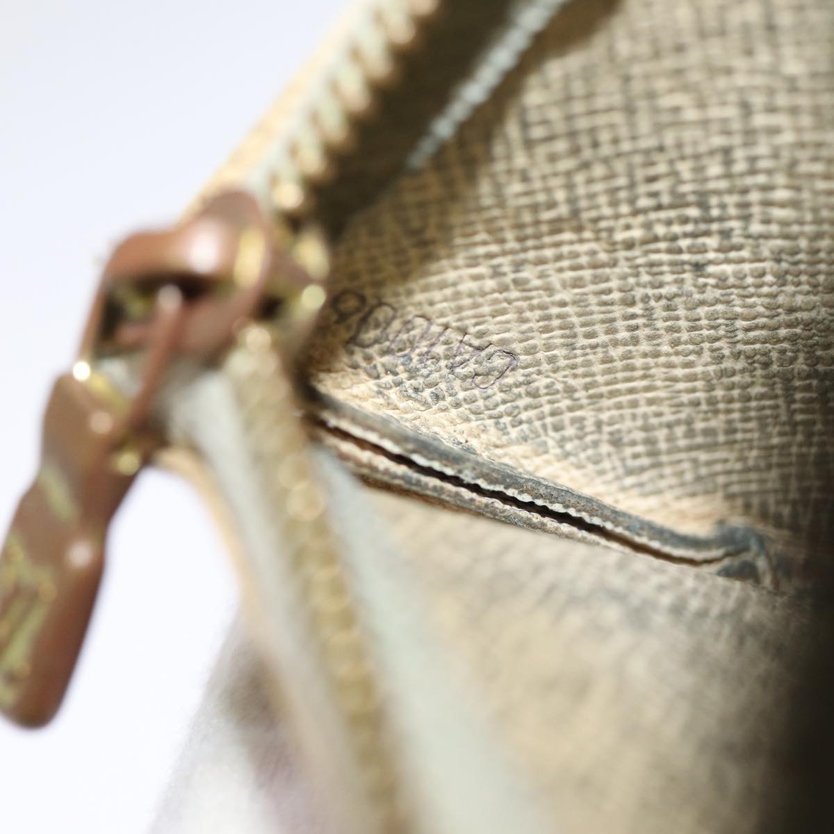LOUIS VUITTON Damier Azur Pochette Cles Coin Purse N62659 LV 75680