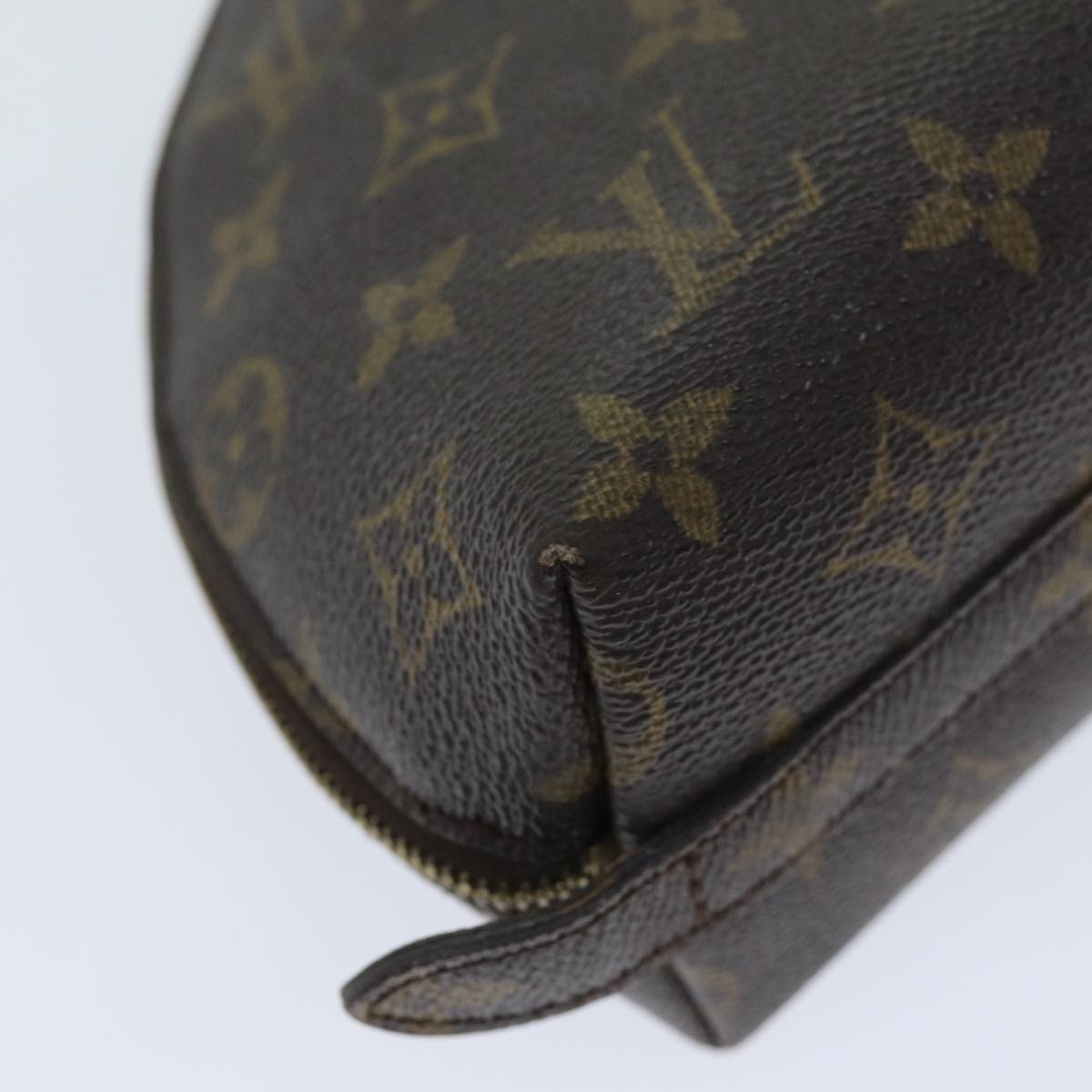 LOUIS VUITTON Monogram Trousse Demi Ronde Cosmetic Pouch M47520 LV 75708