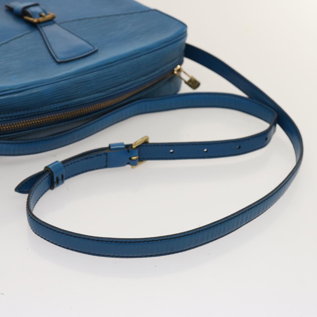 LOUIS VUITTON Epi June Feuille Shoulder Bag Blue M52155 LV 75735