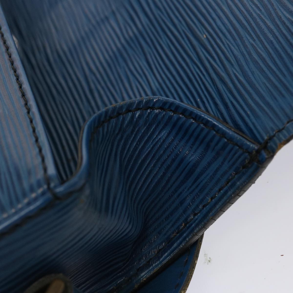 LOUIS VUITTON Epi Saint Cloud GM Shoulder Bag Toledo Blue M52195 LV 75736