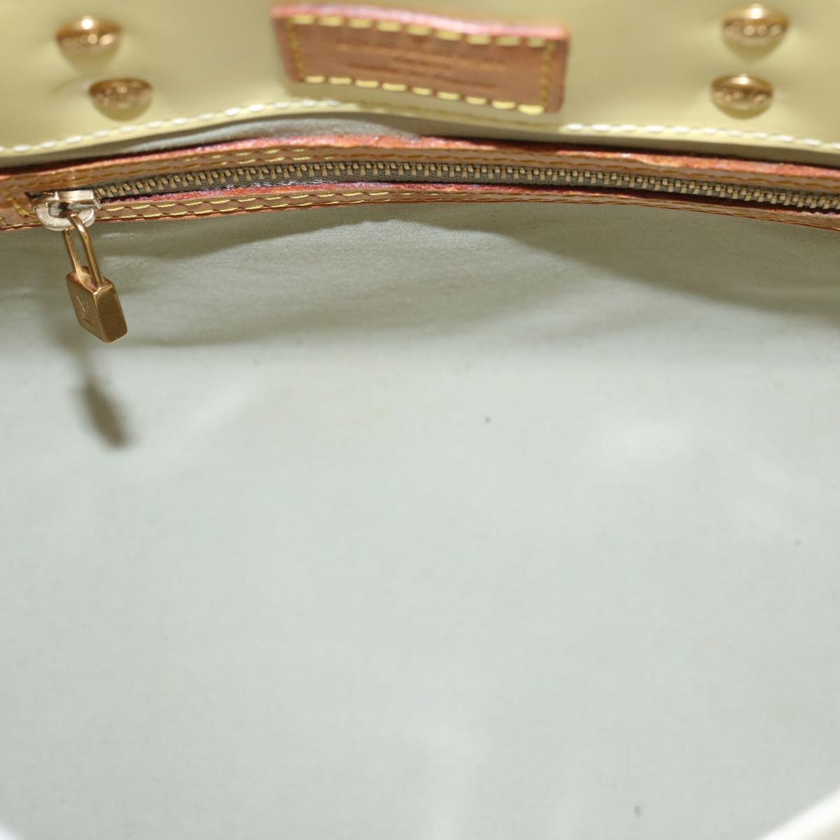 LOUIS VUITTON Monogram Vernis Reade PM Hand Bag Perle M91336 LV 75737