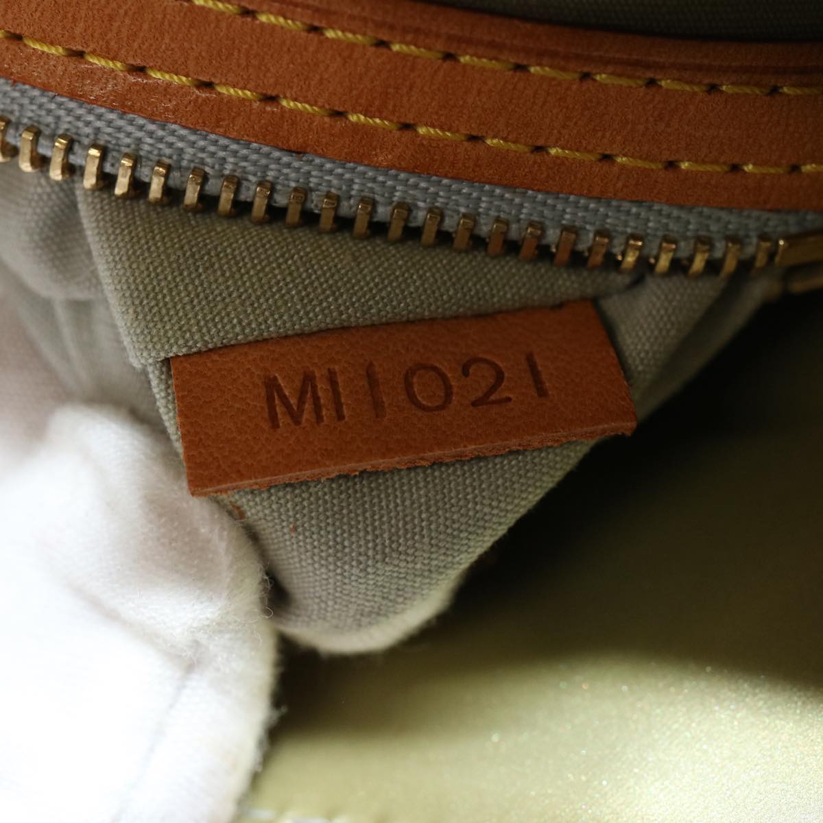 LOUIS VUITTON Monogram Vernis Reade PM Hand Bag Gris M91145 LV 75738