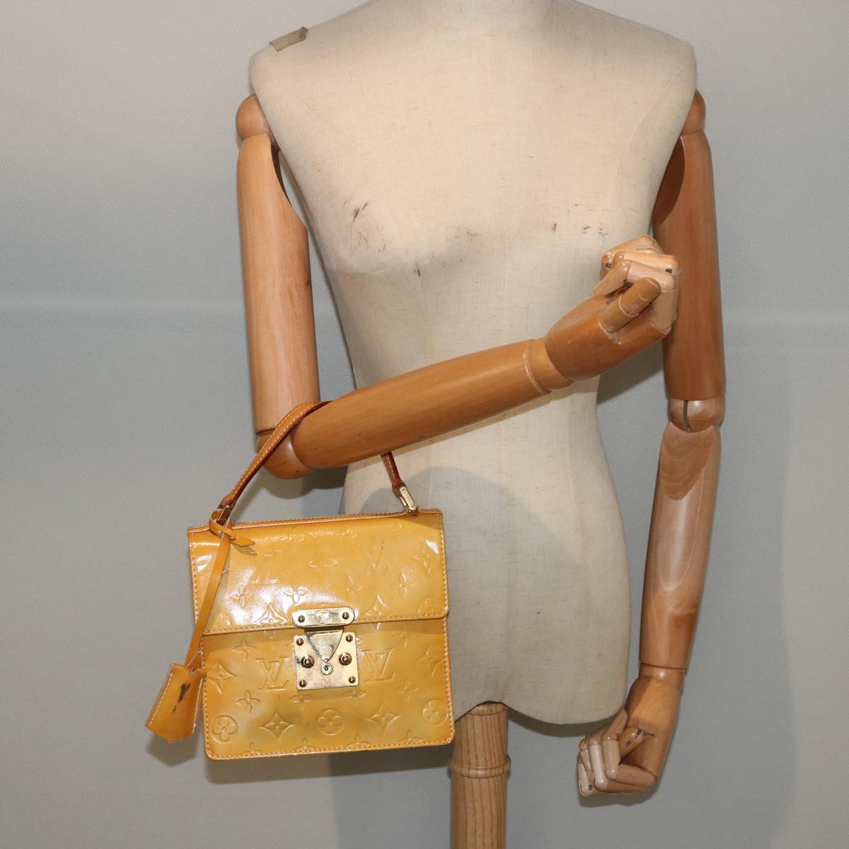 LOUIS VUITTON Monogram Vernis Spring Street Hand Bag Gris M91029 LV 75739