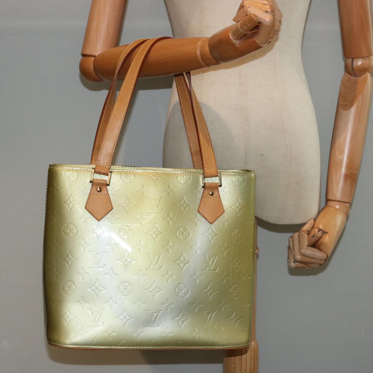 LOUIS VUITTON Monogram Vernis Houston Hand Bag Gris M91053 LV 75759