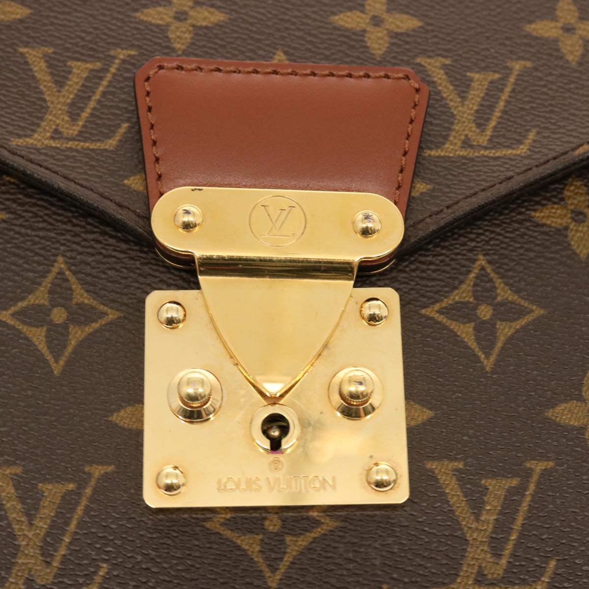 LOUIS VUITTON Monogram Porte Documents Bandouliere Bag M53338 LV 75779