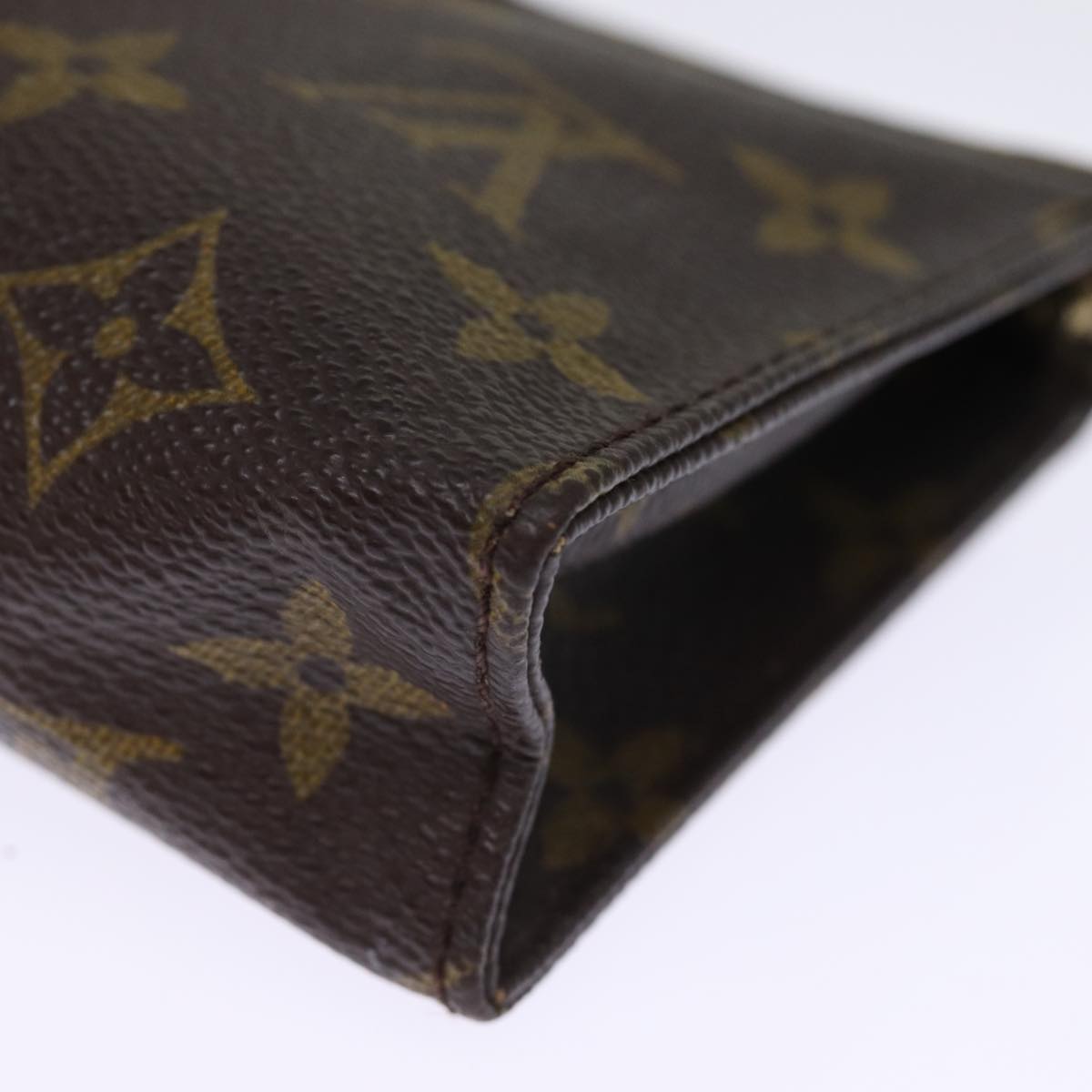 LOUIS VUITTON Monogram Poche Toilette 15 Pouch M47546 LV 75858