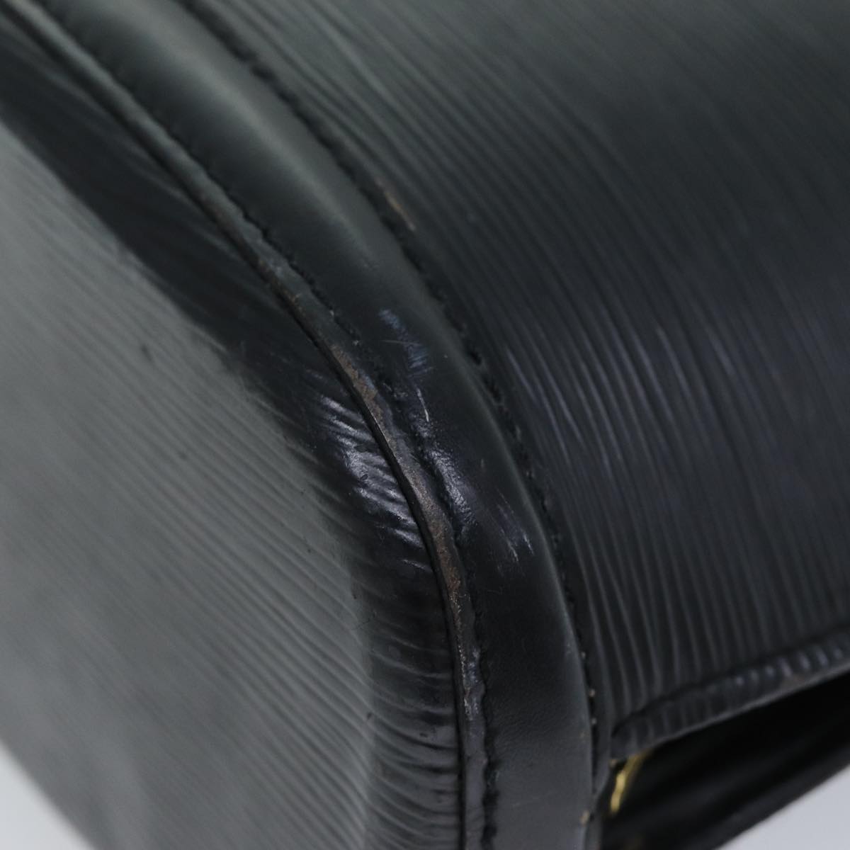 LOUIS VUITTON Epi Lussac Shoulder Bag Black M52282 LV 75932