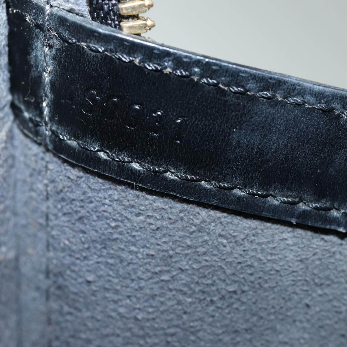 LOUIS VUITTON Epi Lussac Shoulder Bag Black M52282 LV 75932