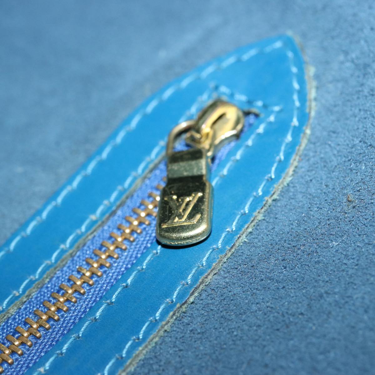 LOUIS VUITTON Epi Lussac Shoulder Bag Blue M52285 LV 75940