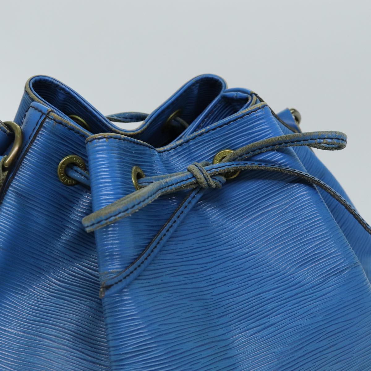 LOUIS VUITTON Epi Noe Shoulder Bag Toledo Blue M44005 LV 75944
