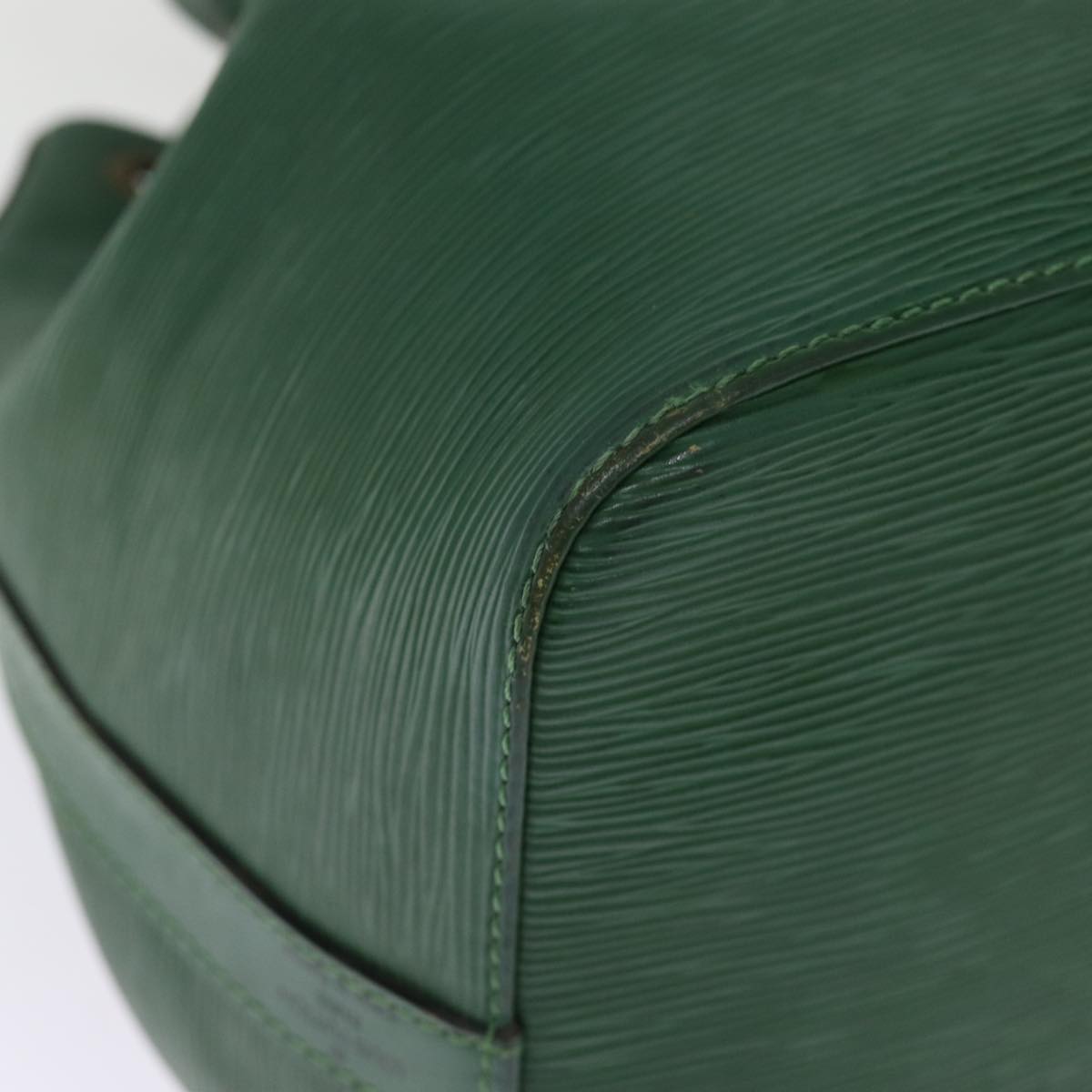 LOUIS VUITTON Epi Petit Noe Shoulder Bag Green M44104 LV 75947