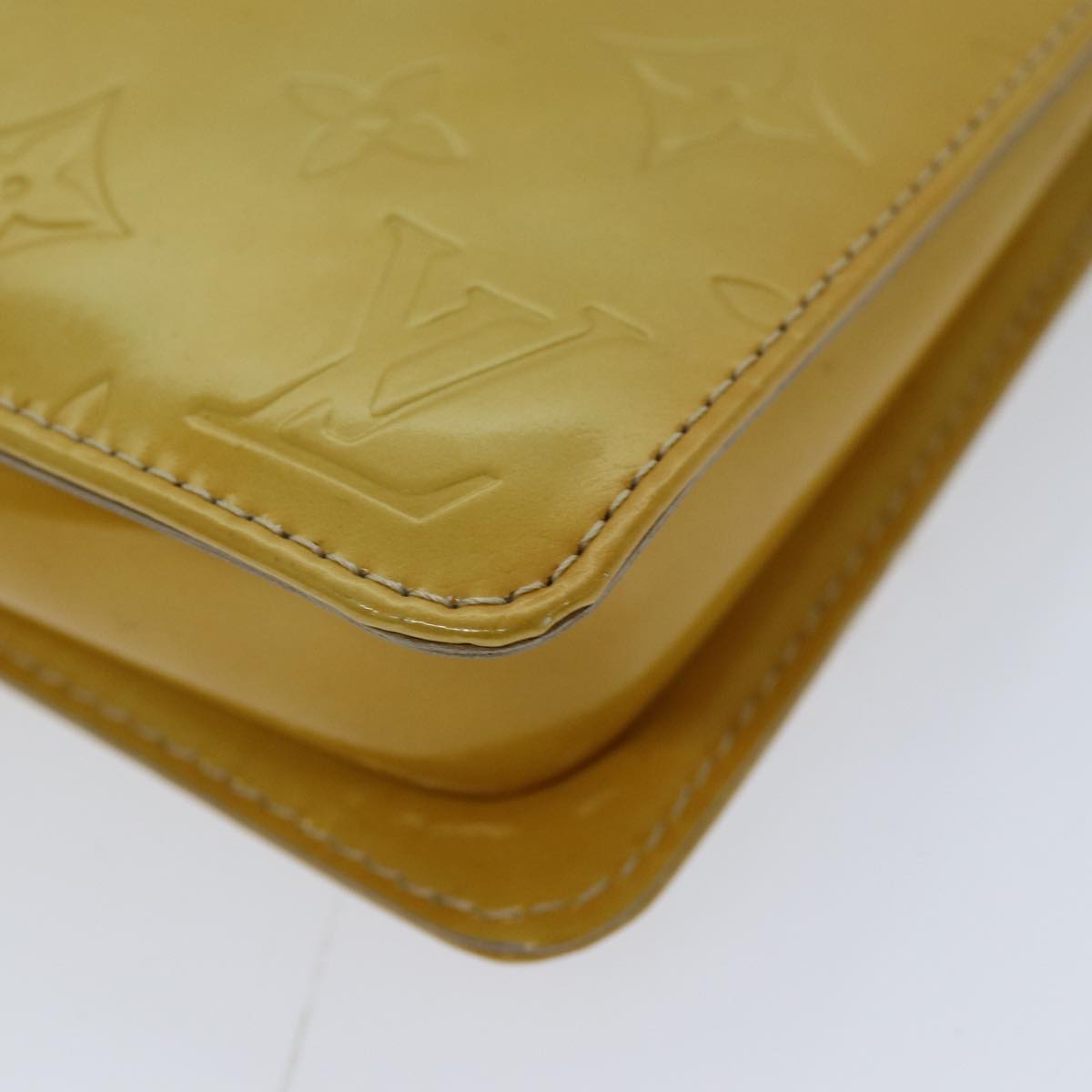 LOUIS VUITTON Monogram Vernis Lexington Pouch Beige M91010 LV 76031