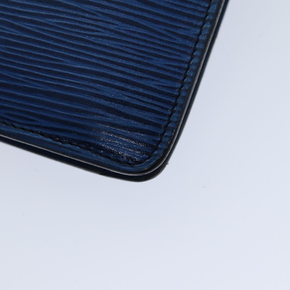 LOUIS VUITTON Epi Montaigne 23 Clutch Bag Blue M52665 LV 76032