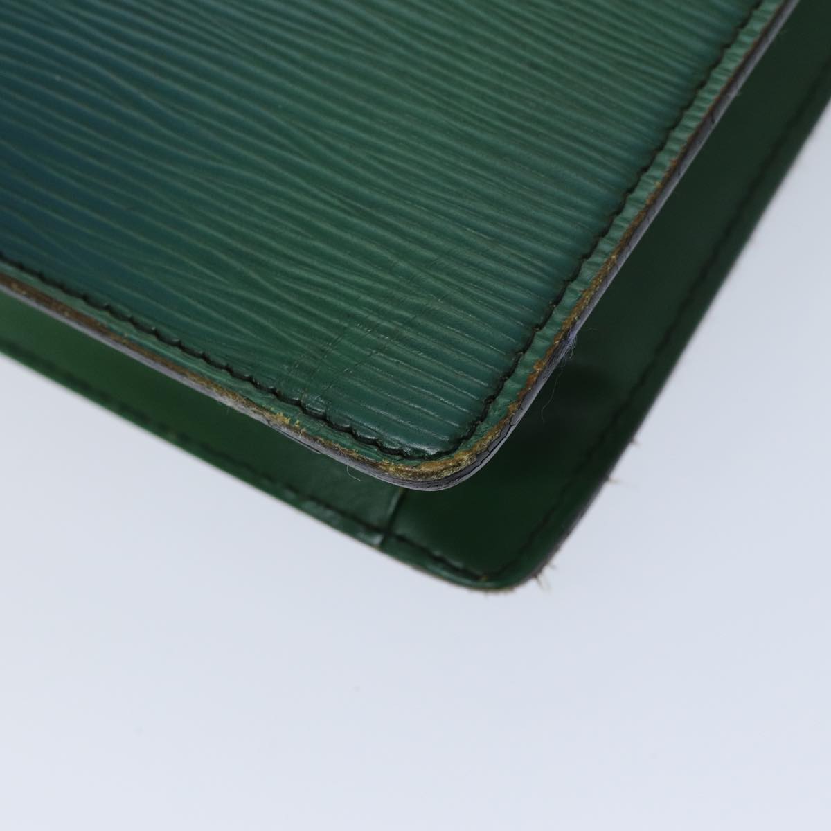 LOUIS VUITTON Epi Montaigne 27 Clutch Bag Green M52654 LV 76033