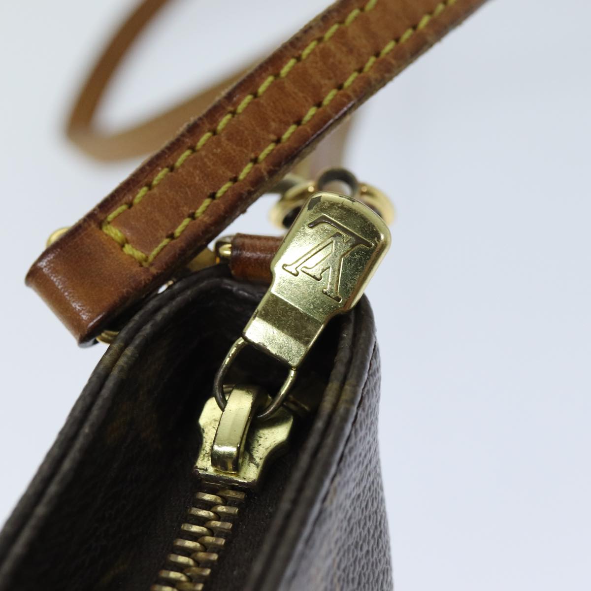 LOUIS VUITTON Monogram Partition Pouch M51901 LV 76035