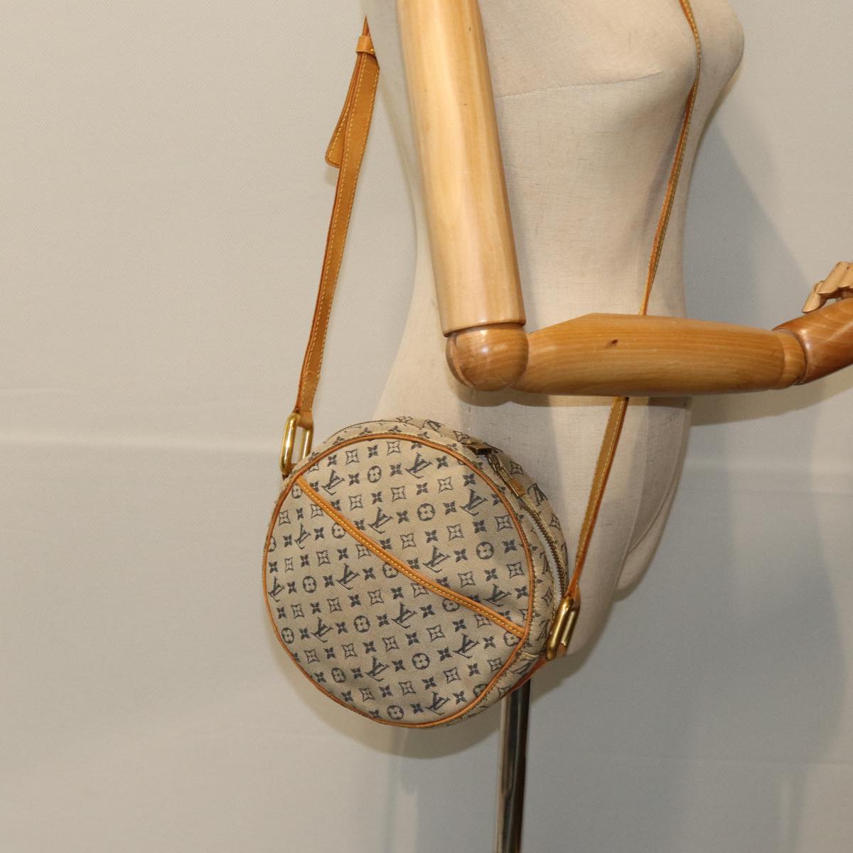 LOUIS VUITTON Monogram Mini Jeanne GM Shoulder Bag Blue M92000 LV 76043