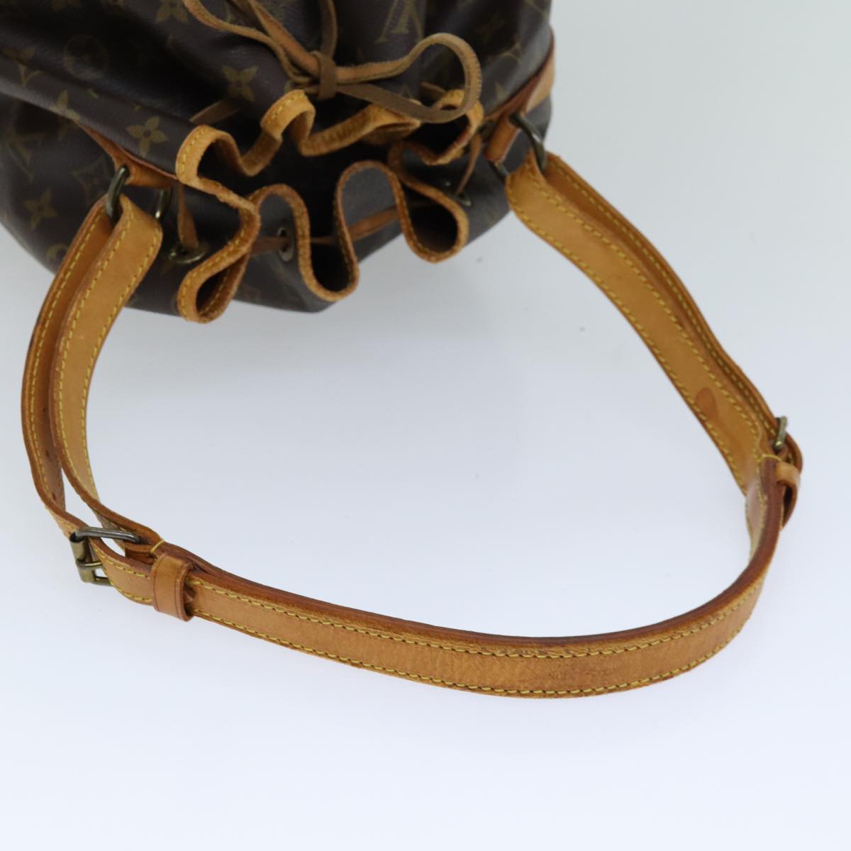 LOUIS VUITTON Monogram Noe Shoulder Bag M42224 LV 76058