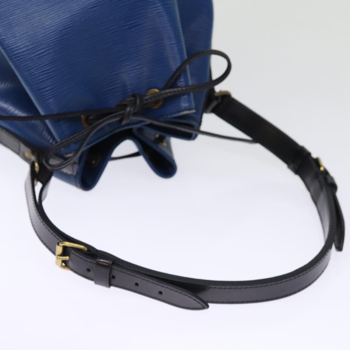 LOUIS VUITTON Epi Petit Noe Shoulder Bag Bicolor Black Blue M44152 LV 76067