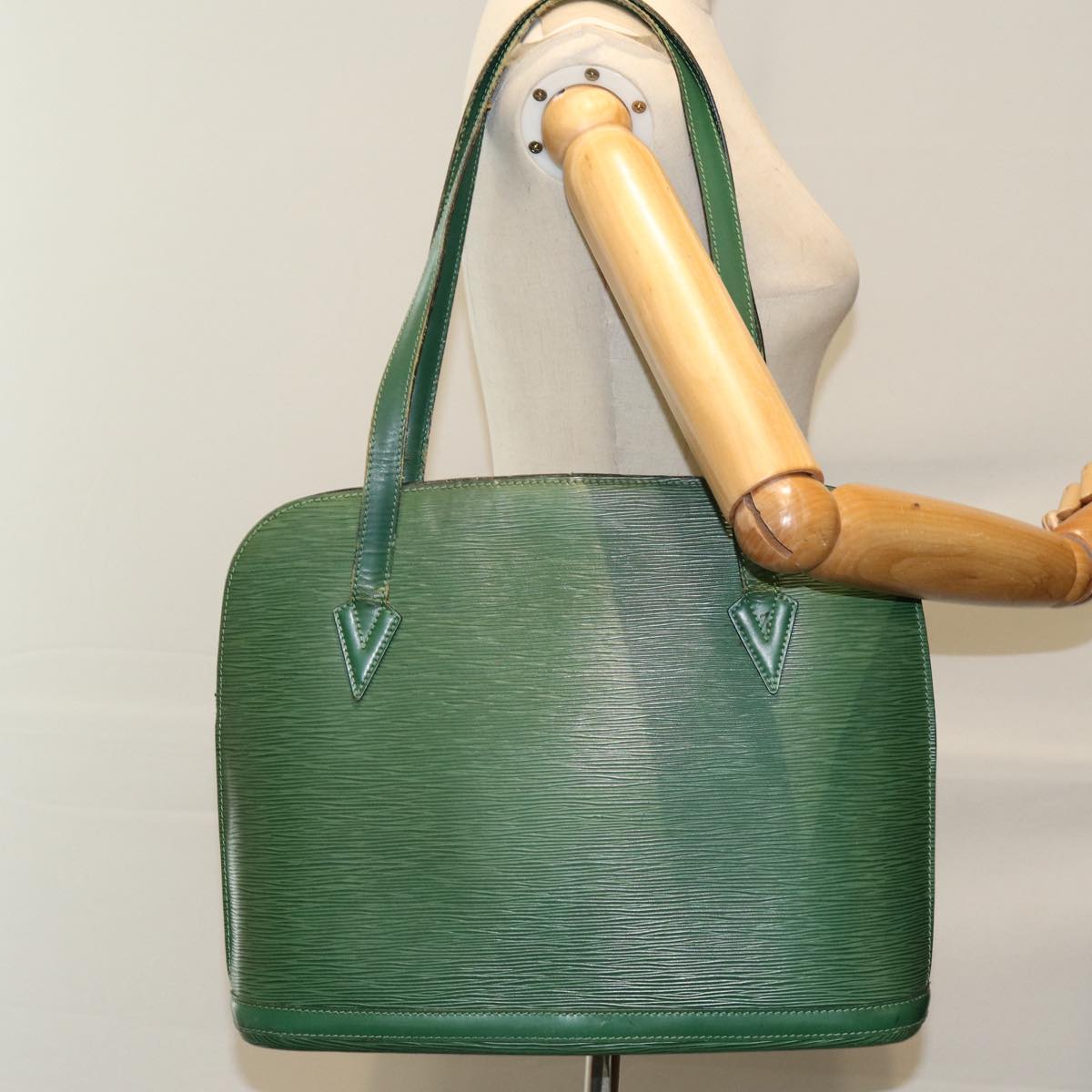 LOUIS VUITTON Epi Lussac Shoulder Bag Green M52284 LV 76073