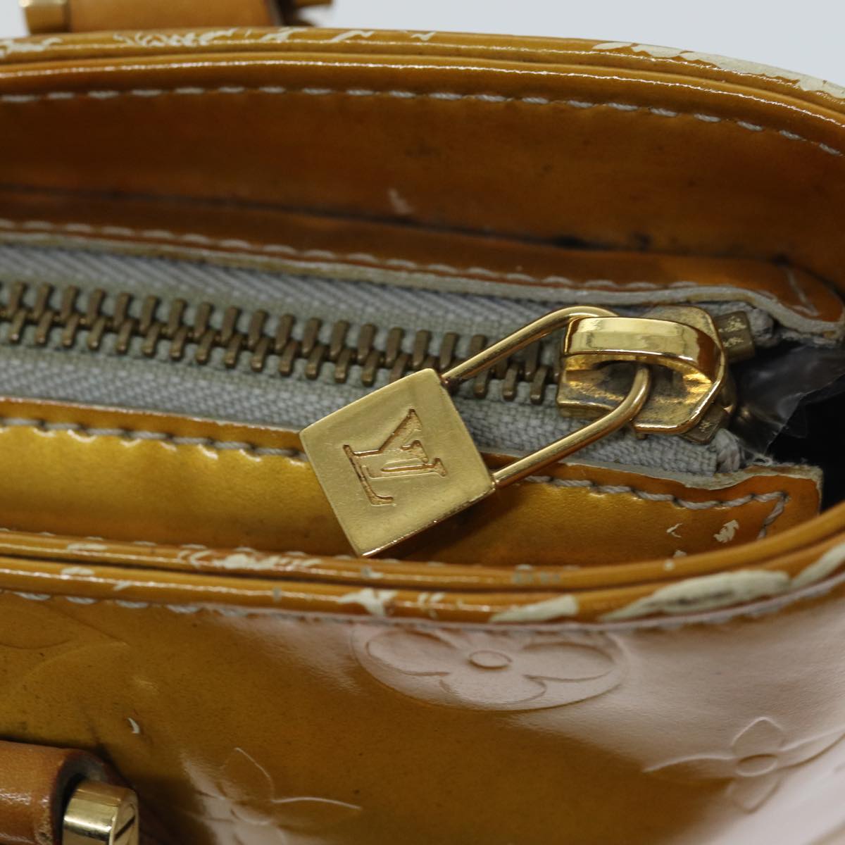 LOUIS VUITTON Monogram Vernis Houston Hand Bag Gris M91053 LV 76153